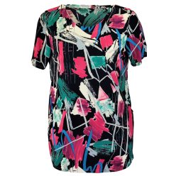   Ilona hosszított karcsúsított fazonú, zsebes, rövidujjú, környakú, rugalmas viszkóz anyagú, nagy színes négyzet mintás lengyel fiatalos tunika- sötétkék, pink, zöld