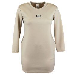   Hosszított, egyenes, karcsúsított fazonú, puntó anyagból készült, környakú, hosszú ujjú, fiatalos olasz vastagabb anyagú tunika- drapp