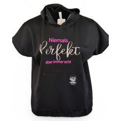   Feliratos, kenguru zsebes, kapucnis, rövid ujjú, viszkóz anyagból készült, fiatalos, sportos, olasz tunika- fekete