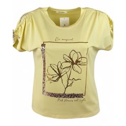   Arany négyzetben, 2 szál arany virággal díszített, viszkóz anyagból készült, lyukas vállú, rövid megkötős ujjú, fiatalos olasz felsőrész- vanília sárga, arany